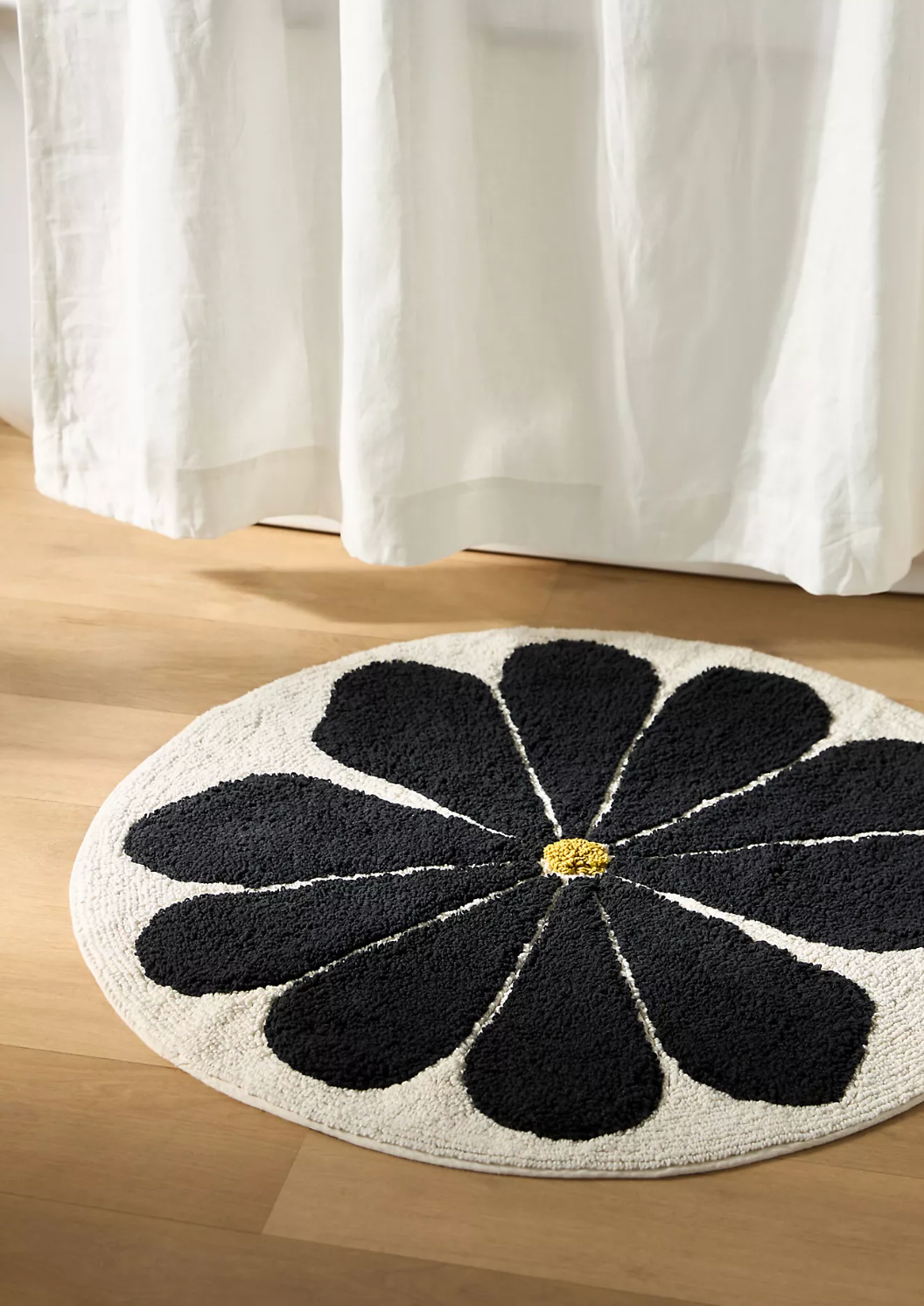 Floral Threads Round Bath Mat