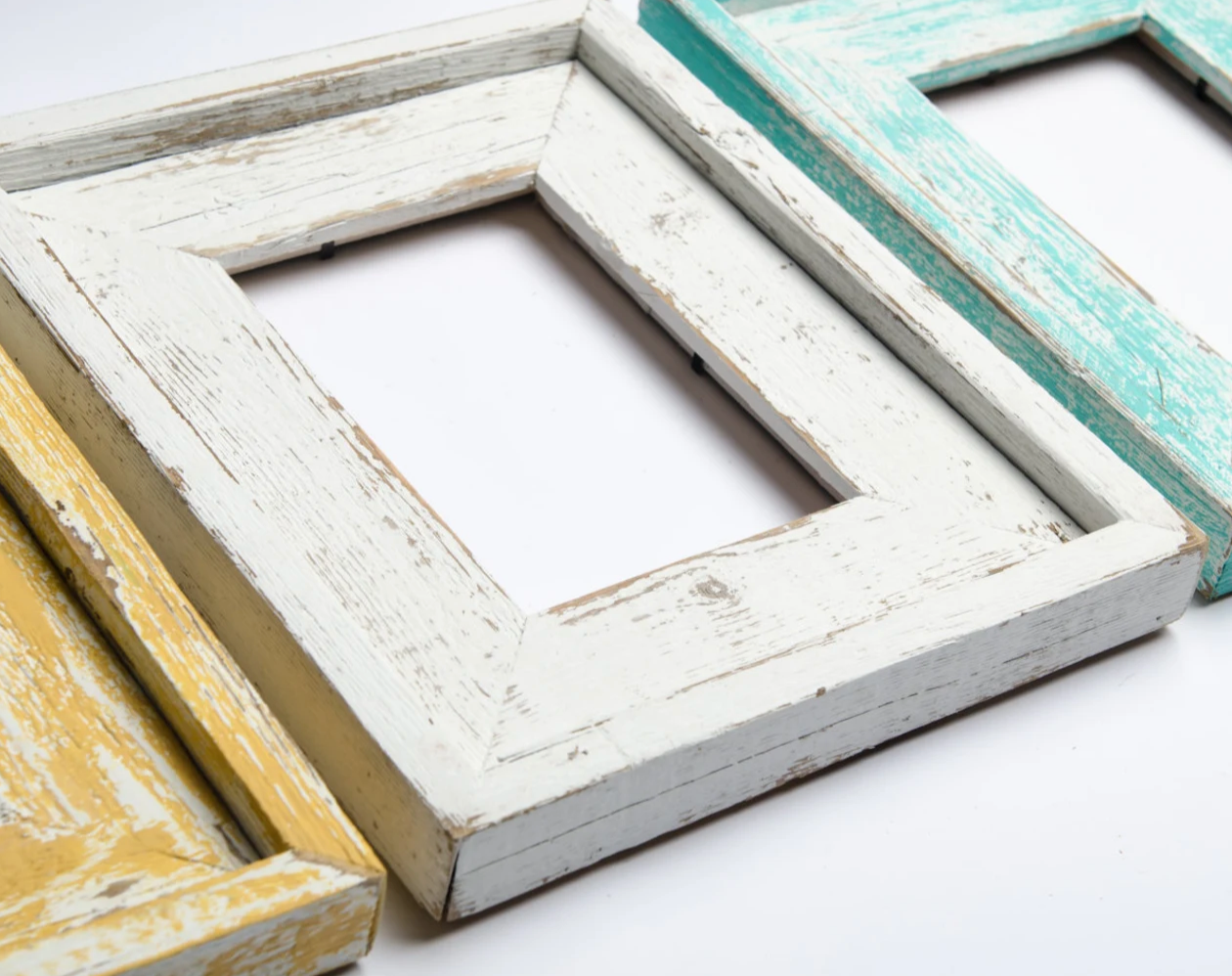 Whitewashed Rustic Frame – Colormaiden