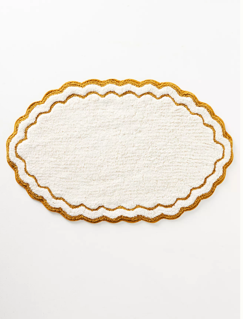 Scalloped Oval Bath Mat